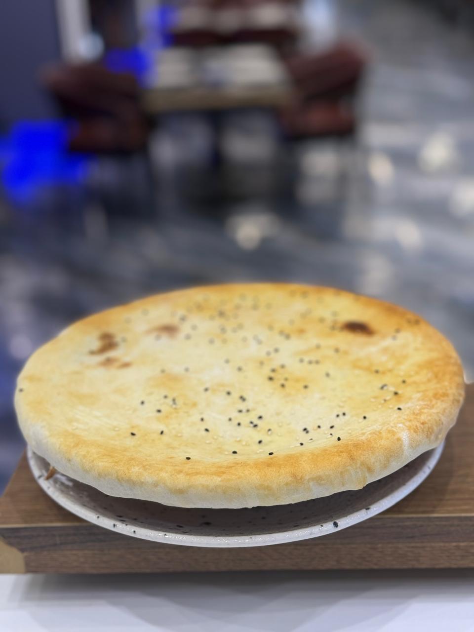 فخارة بيض (بيض مع خضار وجبن موزريلا مشوي بالفرن)
