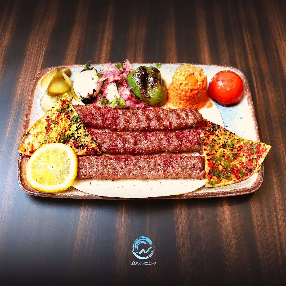 كباب عراقي (3 اسياخ)